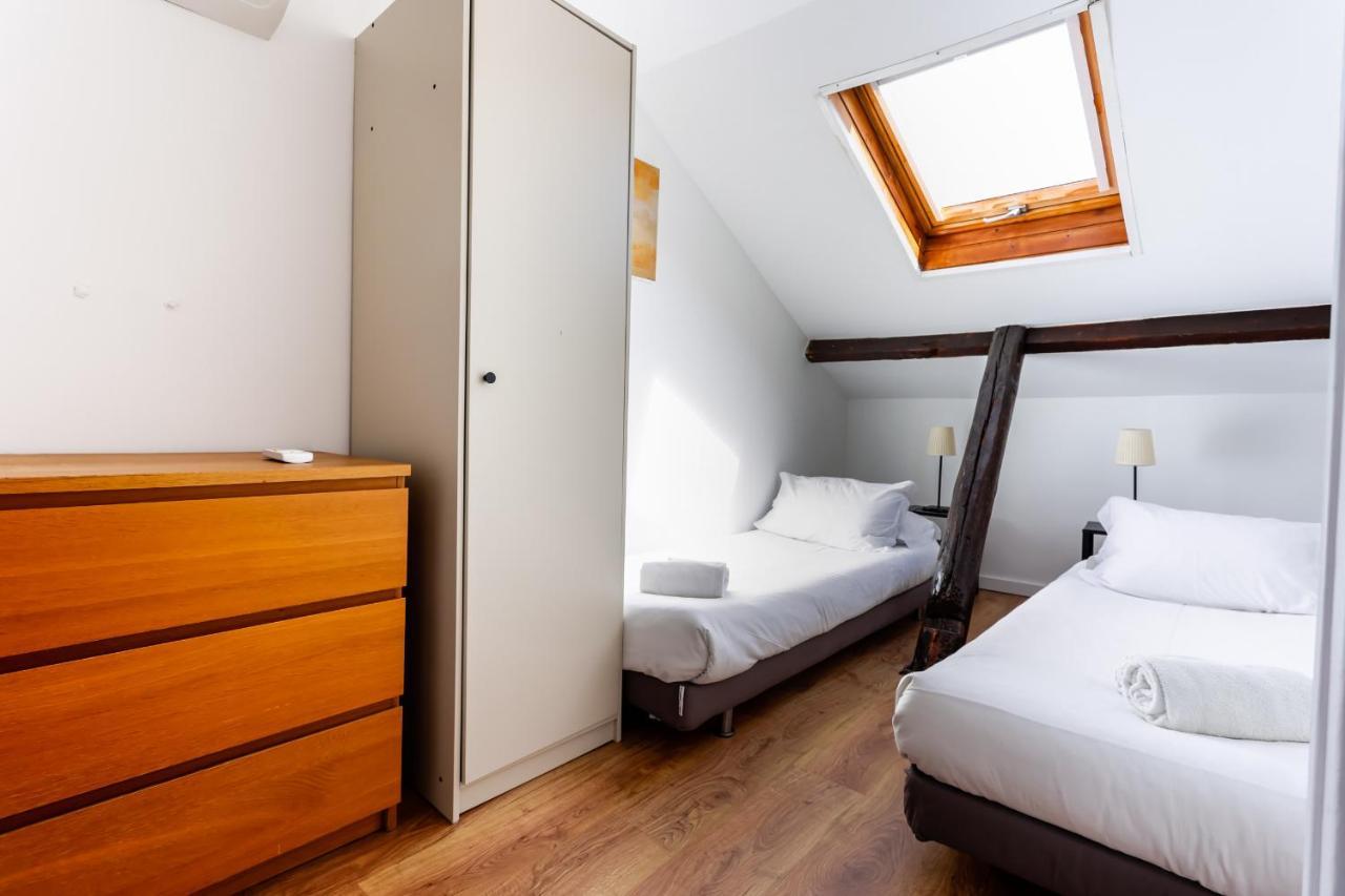 Cozy 3 Bedroom Apt In Lively Bairro Alto Lisbon Bagian luar foto