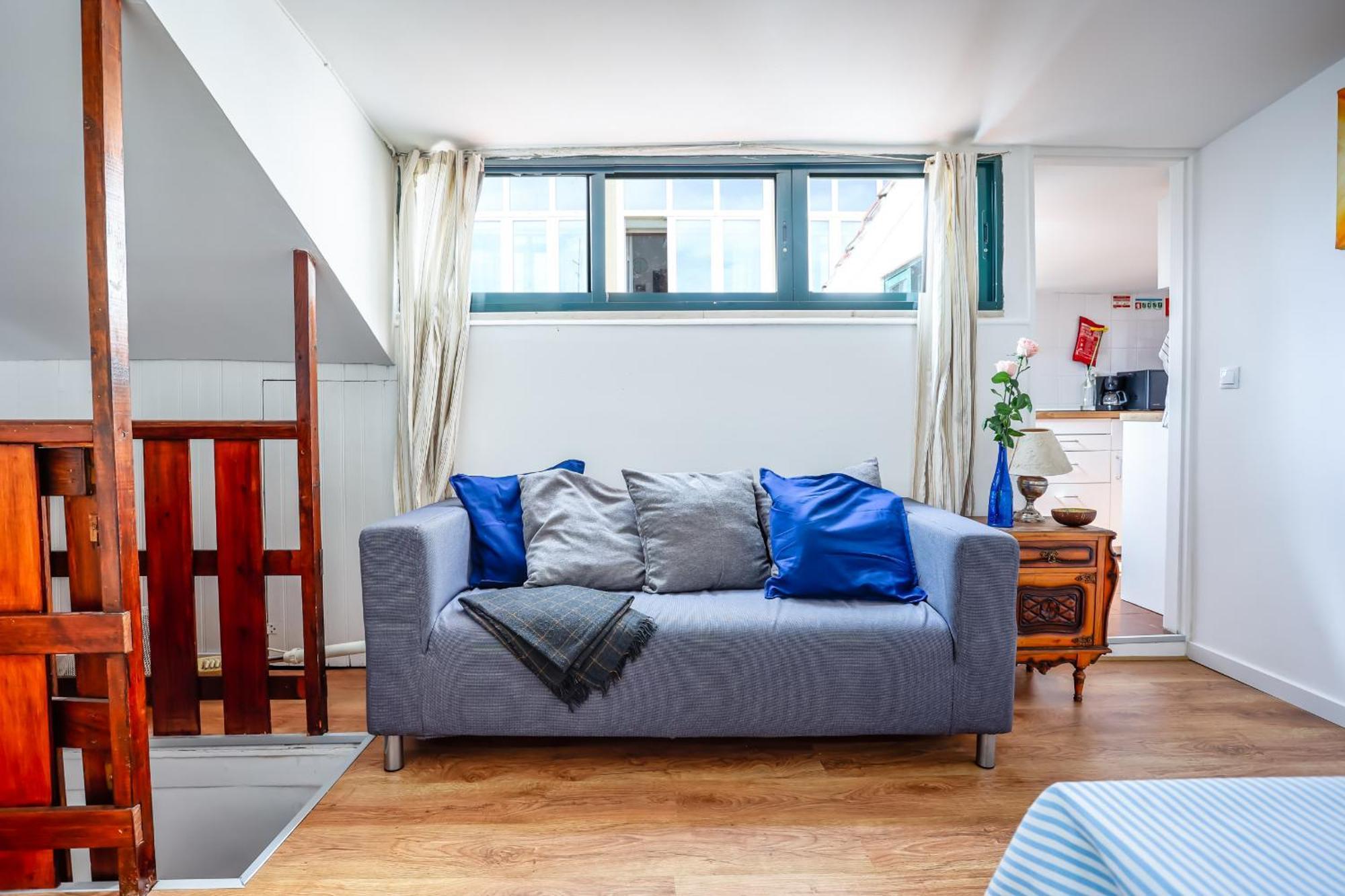 Cozy 3 Bedroom Apt In Lively Bairro Alto Lisbon Bagian luar foto